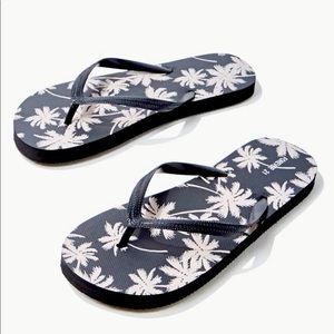Palm tree flip-flops